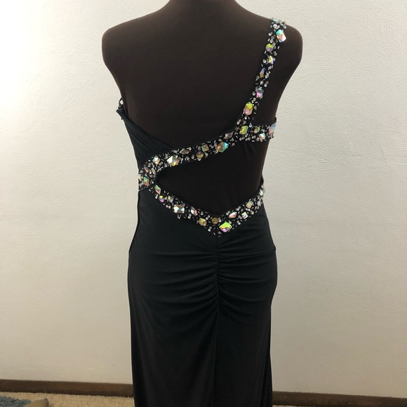 DEB | Black Formal Dress - Picture 4 of 8